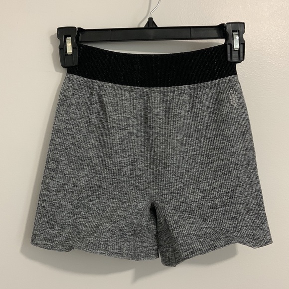 NWOT FP Movement Prajna Bike Shorts Heather Grey - Picture 5 of 12